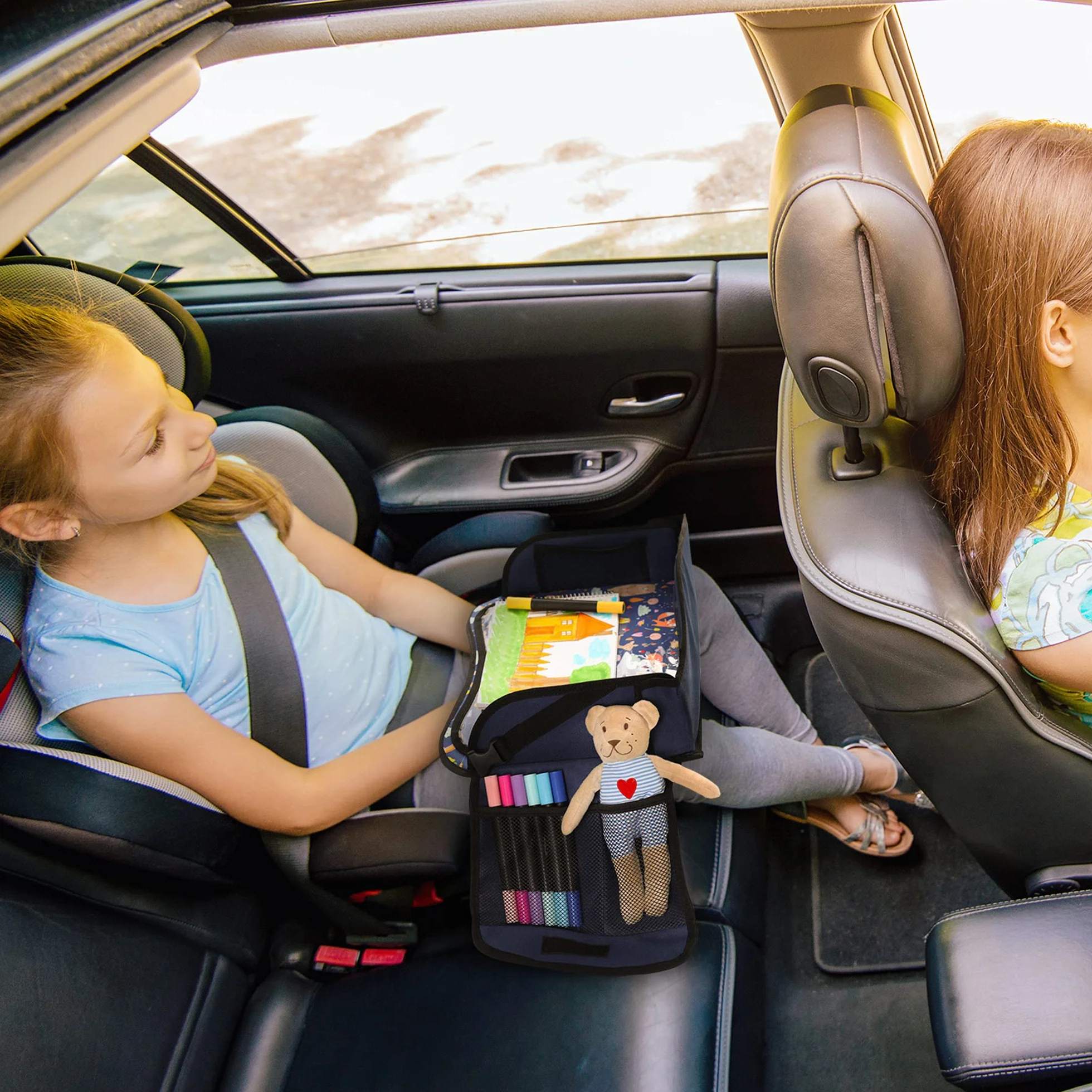 Navaris Tavolino Auto Bambini - Tavolo da Viaggio Pieghevole - Banco da Viaggio per Bimbi - Vassoio Portatablet per Studiare Disegnare in Macchina
