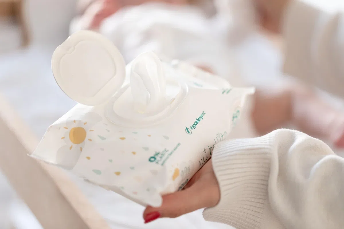 Salviette per bambini - 99% acqua pura - 100% fibre vegetali - 960 salviettine - 12 confezioni+4 gratis - aiutano a ripristinare il pH neutro della pelle del bambino - Ideale per pelli