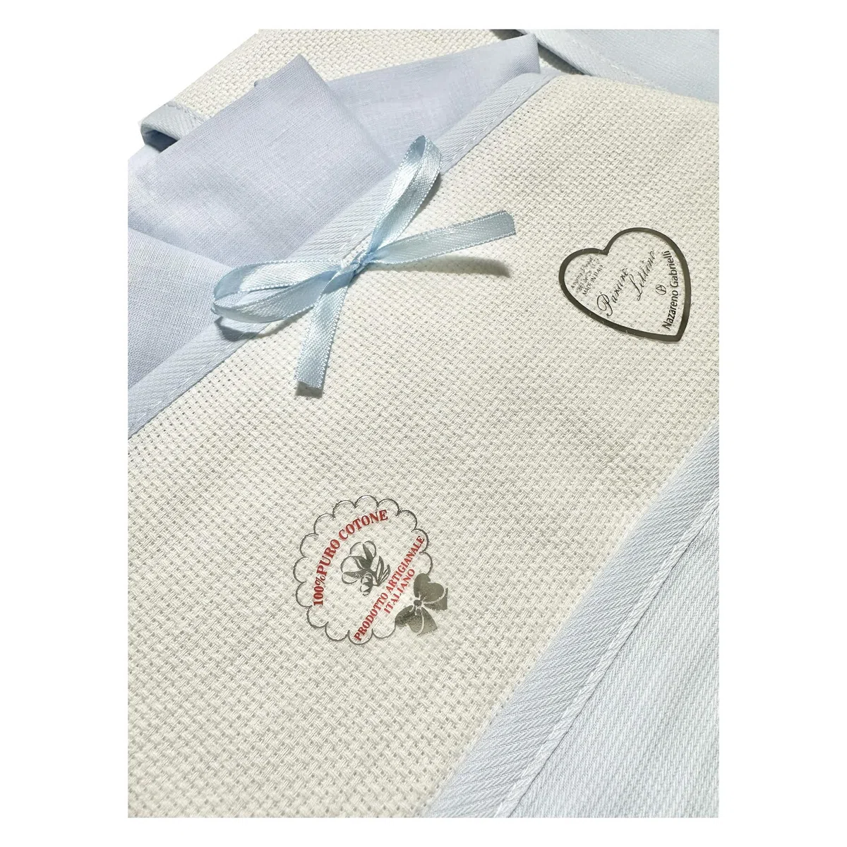 ADF Lenzuolino lettino neonato con tela aida,ottimo per idea regalo.Set composto da 3 pz,lenzuolo sopra+lenzuolo sotto+federa.100% Cotone misura 120X180 Made in Italy