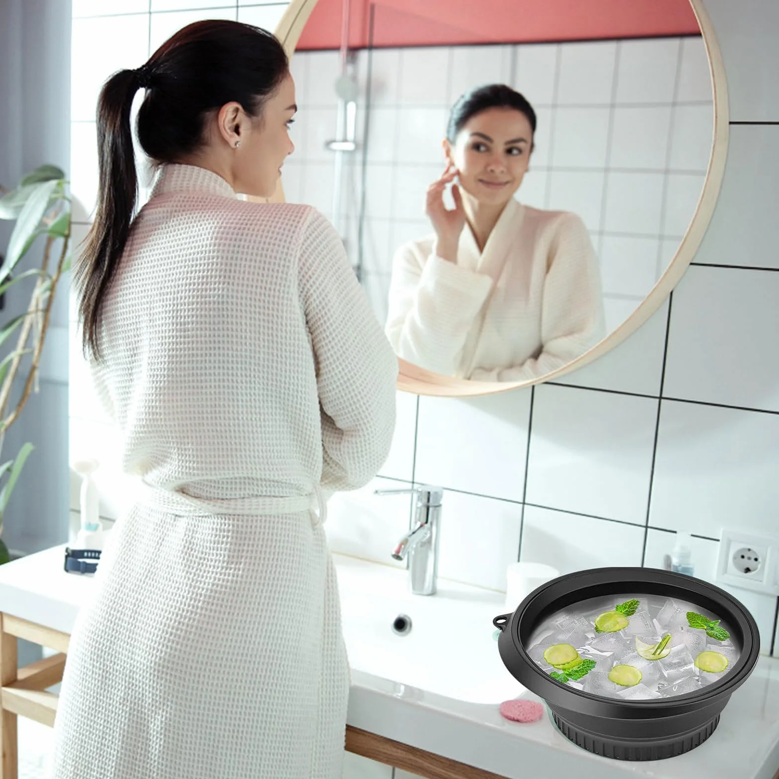 Ciotola per Il Viso con vano Integrato per Il Ghiaccio, Silicone Pieghevole, Ciotola per Immersione facciale per tonificare la Pelle e ridurre l'acne (Nero)