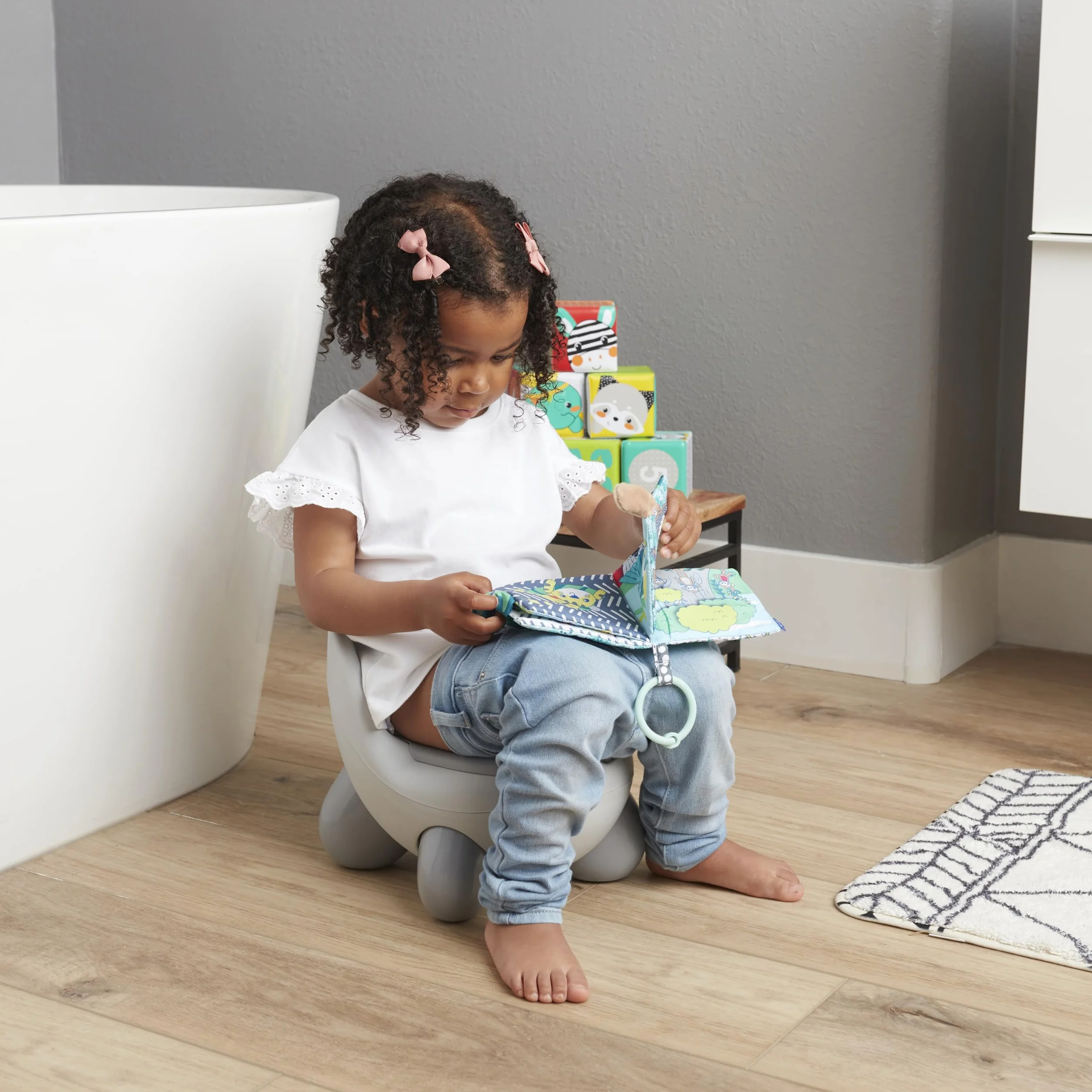 Infantino Vasino per Bambini, Ciotola Rimovibile con Paraspruzzi, Piedini Antiscivolo, Comodo Supporto Posteriore Sagomato, Unisex Bambini, Koala Grigio