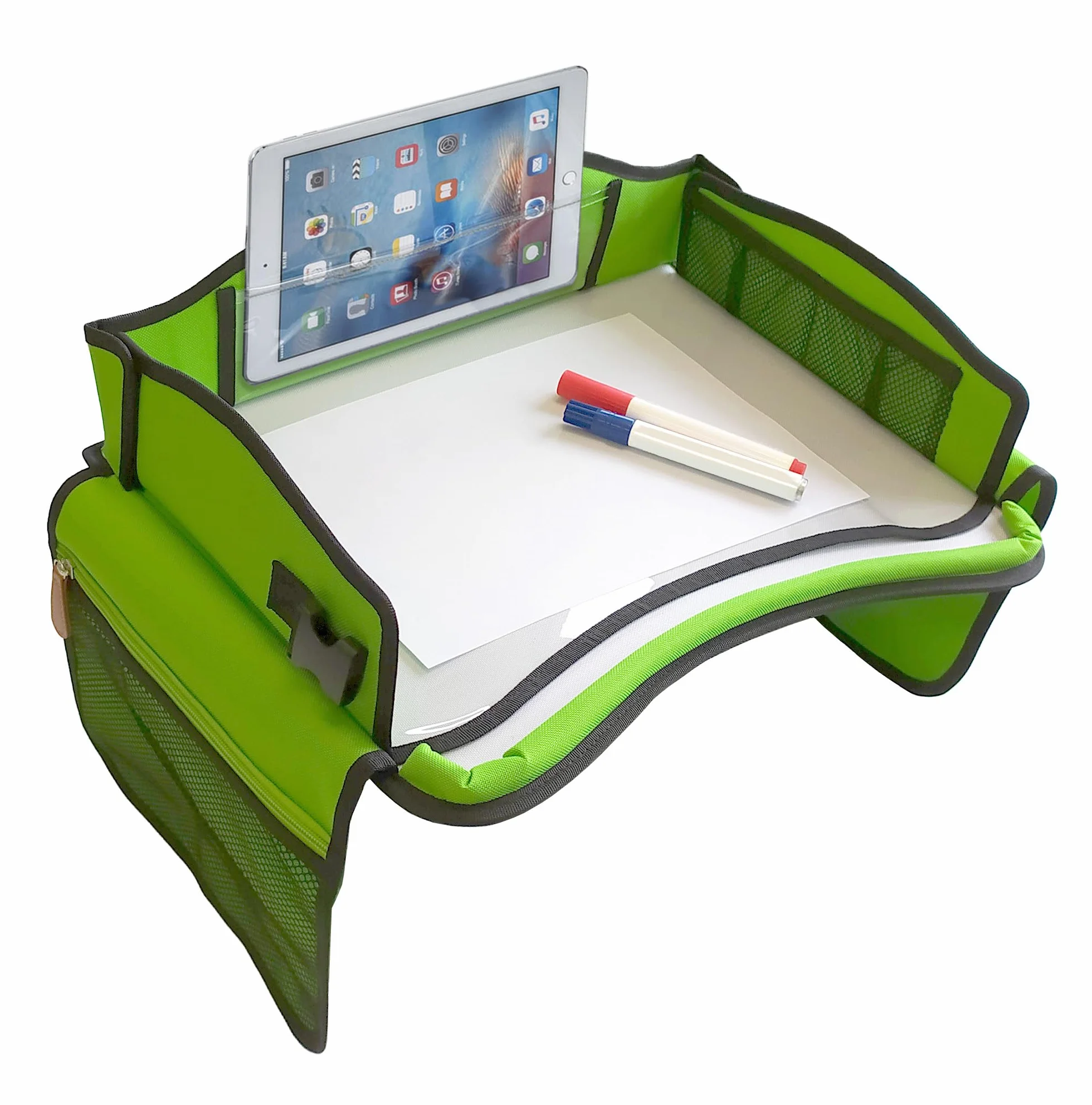 Tavolino viaggio bambini, vassoio ginocchia auto – tavolo gioco/sedile posteriore, aereo, treno, pranzo – superficie lavabile, supporto tablet, porta penne, tasche, verde – di KD Essentials