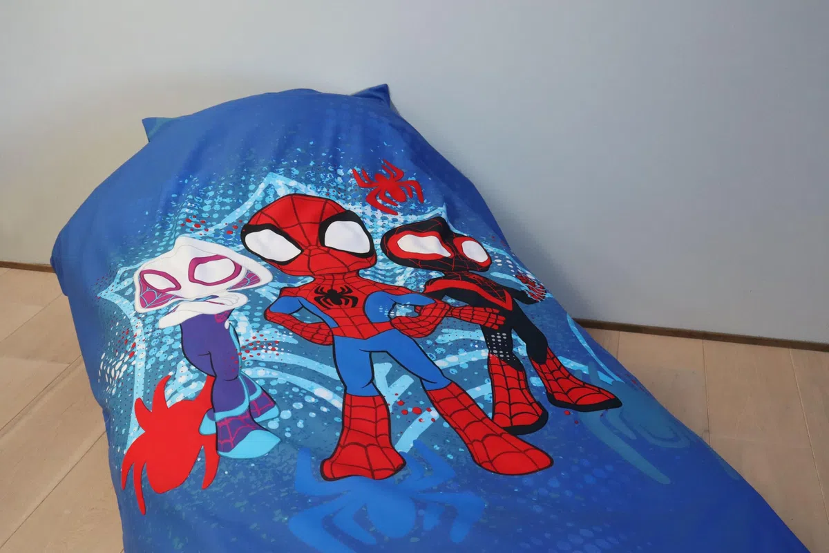 Disney Parure da letto per bambini Spidey – 100 x 135 cm + 40 x 60 cm – 100% cotone – copripiumino e federa – Marvel Spidey e i suoi amici straordinari