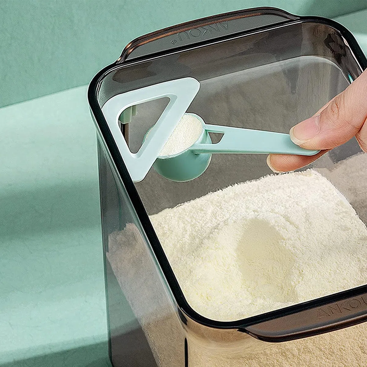 2.3L Contenitore Latte in Polvere, Contenitore in Polvere Sigillato con Coperchio, Dispenser per Latte In Polvere, Anti-UV, Guarnizione a Prova Umidità, per Cereali, Latte in Polvere