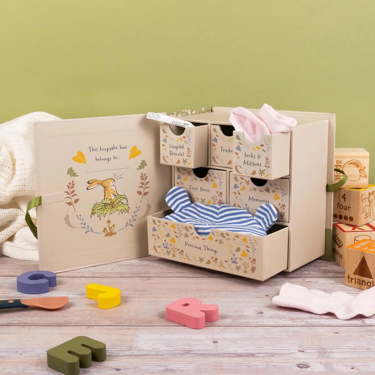 Guess How Much I Love You, scatola dei ricordi per bambini, con 6 cassetti, per i ricordi dei neonati, regalo per bambini, con chiusura a nastro, regalo con licenza ufficiale