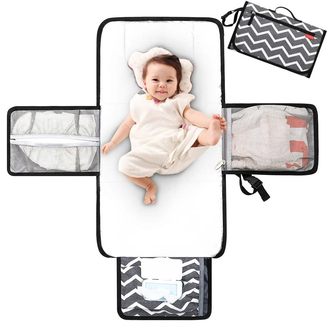 Lekebaby Fasciatoio Portatile Neonato – Fasciatoio Neonato Portatile Impermeabile e Imbottito per Viaggi e Outdoor, Fasciatoio da Viaggio Pratico con 3 Tasche, Comodo e Lavabile, Regali Neonato