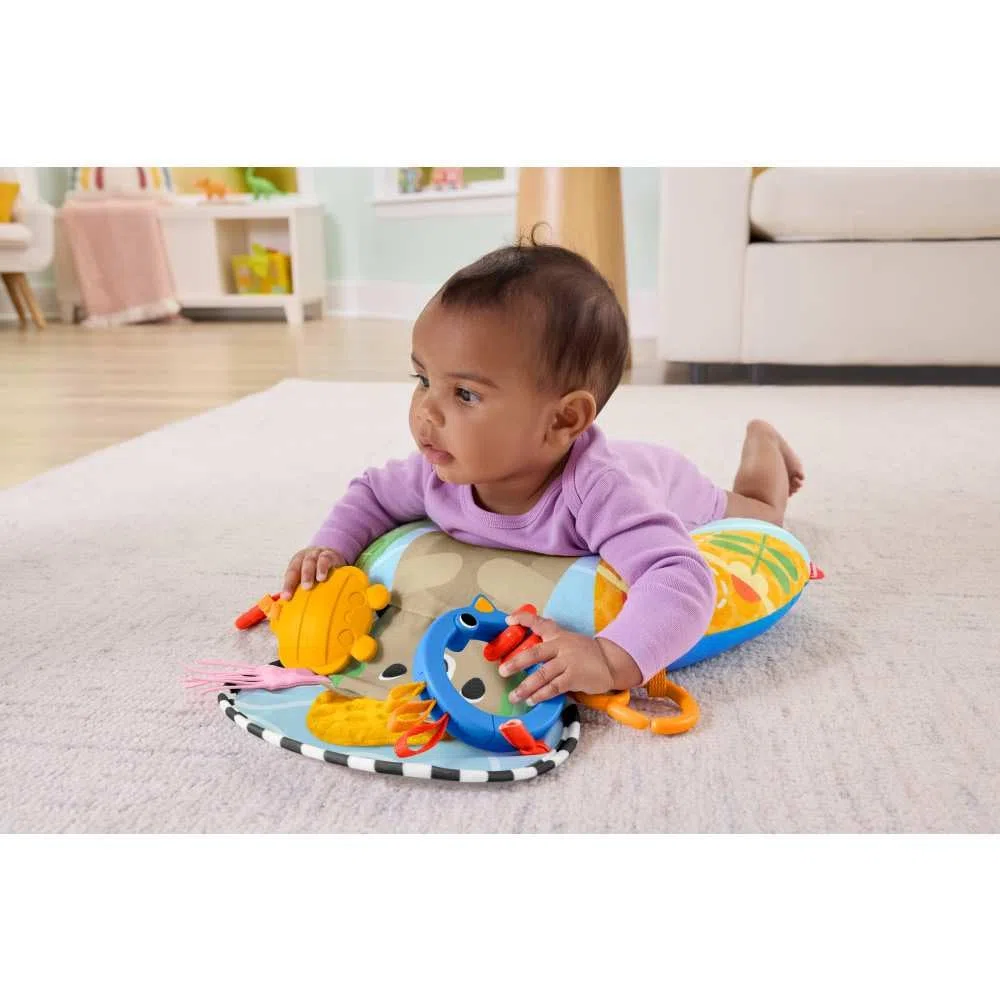 Fisher-Price - Cuscino Orsetto Dolce Relax, Supporto per Neonati a Tema Foresta con dentaruolo e sonaglino Inclusi, attività sensoriali per Il Gioco sul pancino, 0+ Mesi, JHB44