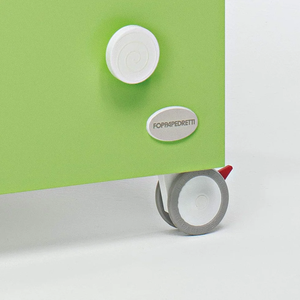 Foppapedretti 4 Ruote Nylon Gommate, Ricambio per Lettini e Bagnetti, Piroettanti e Antigraffio, 2 Ruote con Freno, Sostituzione Semplice, Rendono Agevolo lo Spostamento, Bianco