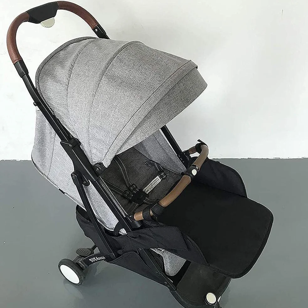 SIXRUN Poggiapiedi per Passeggino Accessorio Universale per Passeggino Supporto per Piede Regolabile in Tessuto Oxford 35x30x4 Cm per un Comfort Prolungato Vestibilità (BLACK)