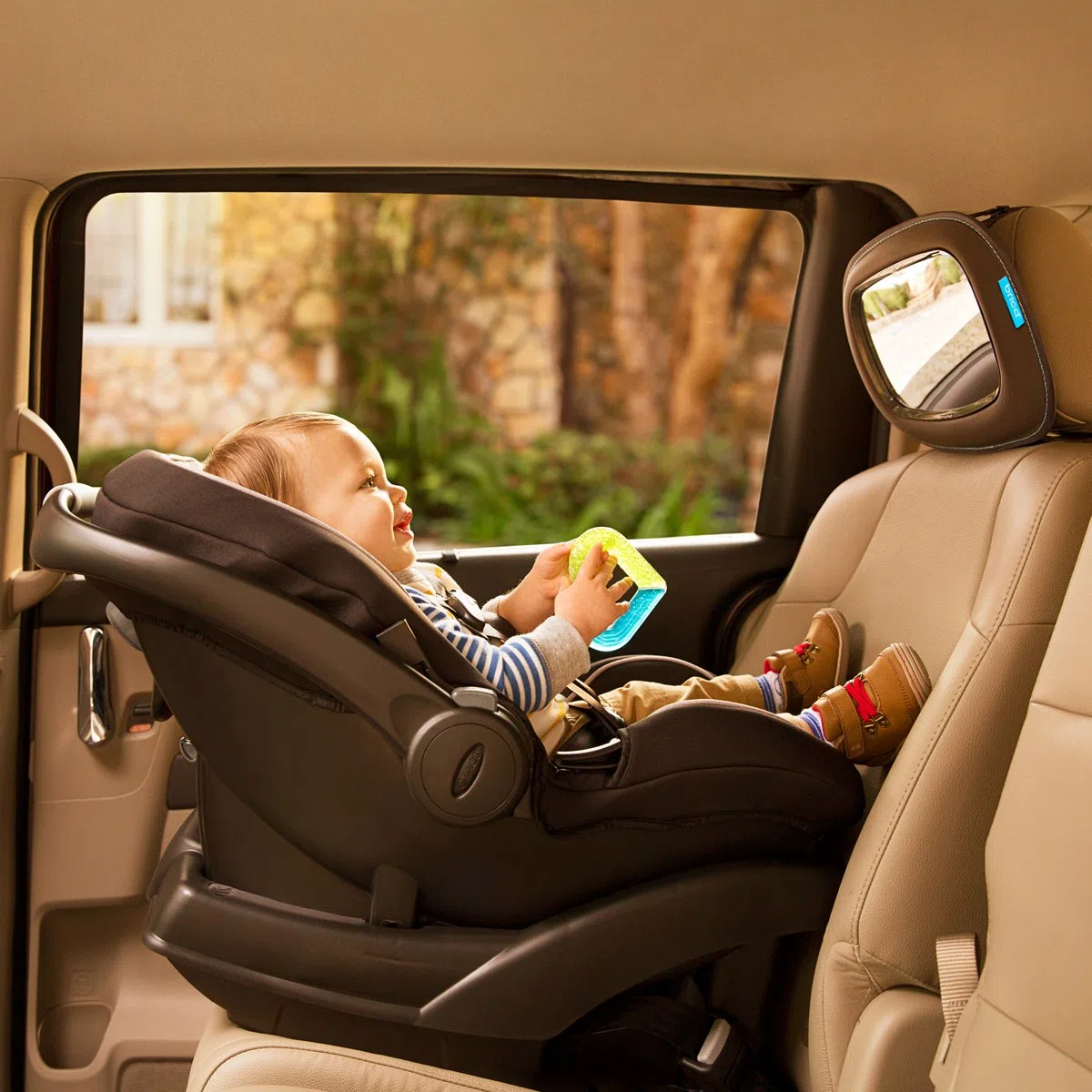Munchkin Specchietto per seggiolino auto, Specchietto retrovisore grandangolare per bebe e bambini rivolti all'indietro, 100% infrangibile e testato contro gli urti, Accessori essenziali