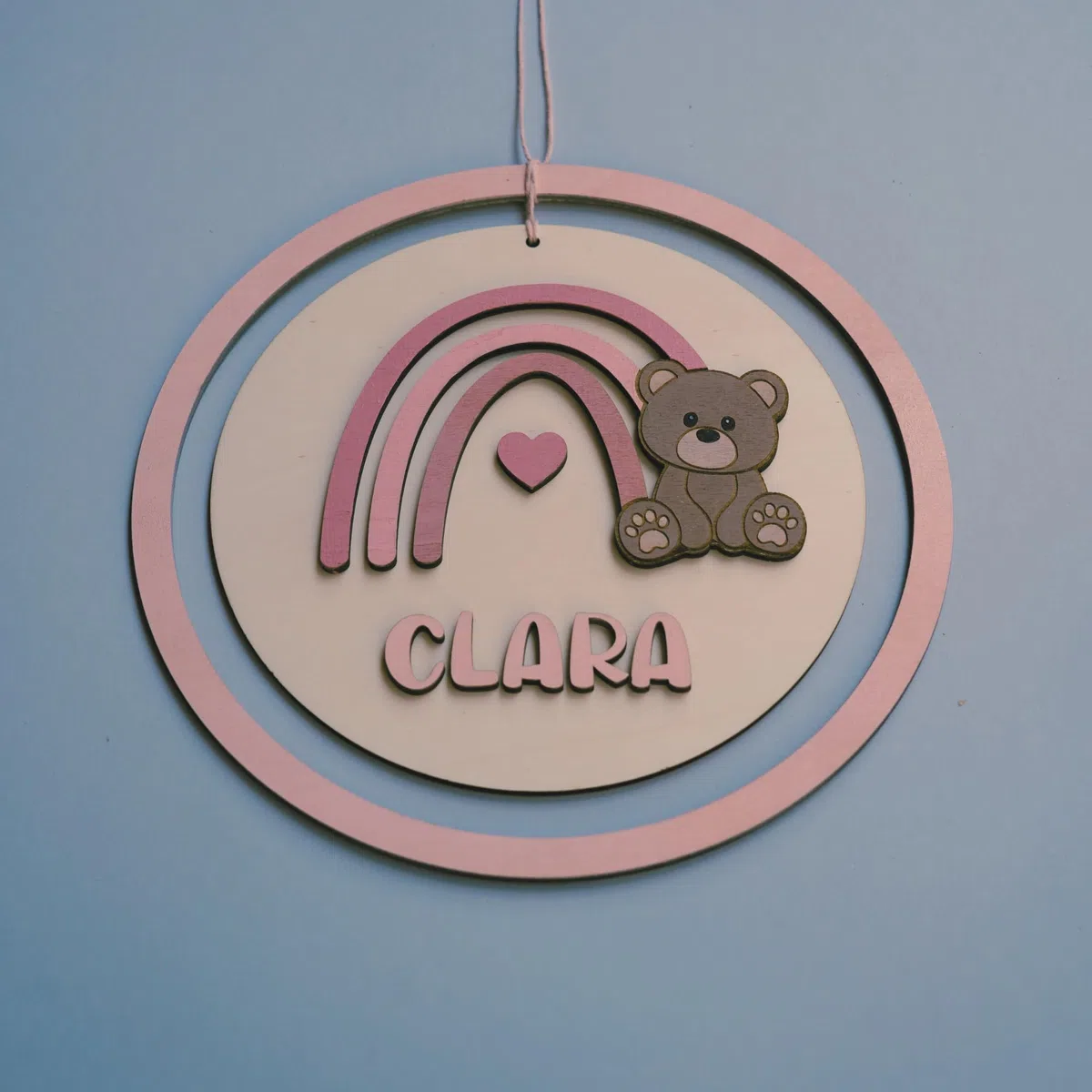 Decorazione Personalizzata da Parete per Bambini, Orsetto con Arcobaleno, Targa in Legno per Cameretta, Regalo Nascita e Battesimo, Fiocco nascita fatto a Mano