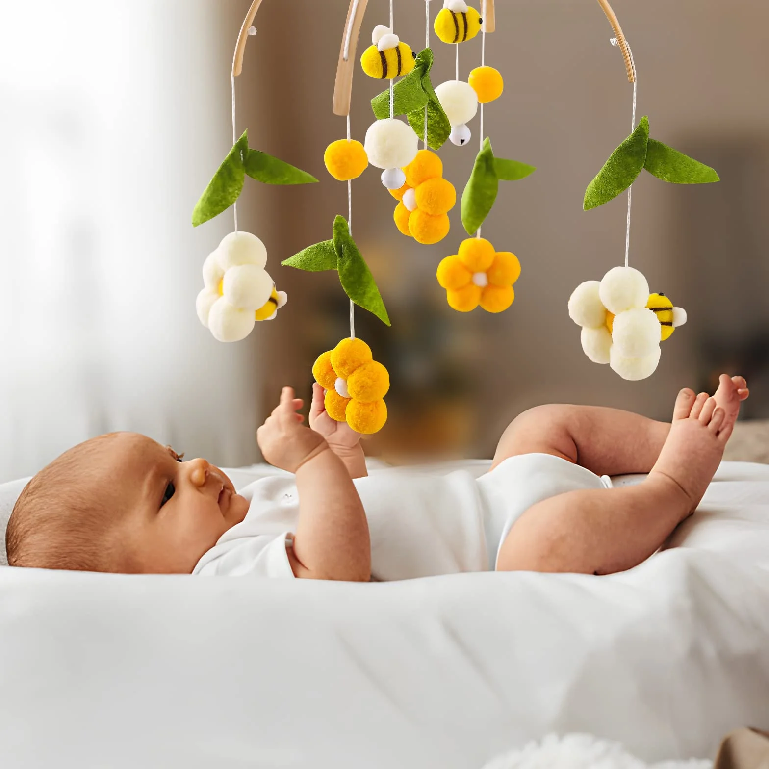 let's make Giostrina in legno con palline, fiori + foglie verdi + api scacciapensieri, mobile per ragazzi e ragazze, decorazione per la casa fresca regalo (ape)