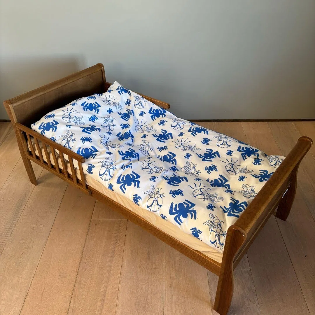 Spidey Set biancheria da letto per bambini 100 x 135 cm + federa 40 x 60 cm, 100% cotone | Set biancheria da letto fosforescente perfetto per bambini | Spiderman morbido e reversibile per ragazzi e